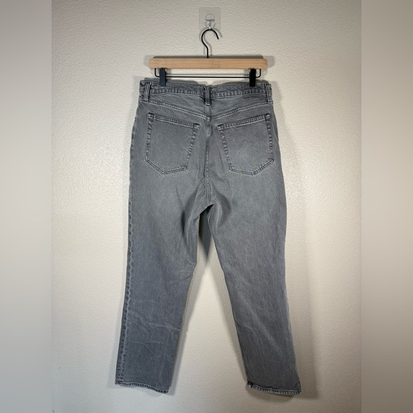 Abercrombie ‘90s Straight Ultra High Rise Jeans Grey Wash 30 / 12 J15 - Picture 5 of 10
